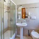 Moderna 2* ג'נובה
